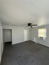 Building Photo - 126 S Giovanola Ave