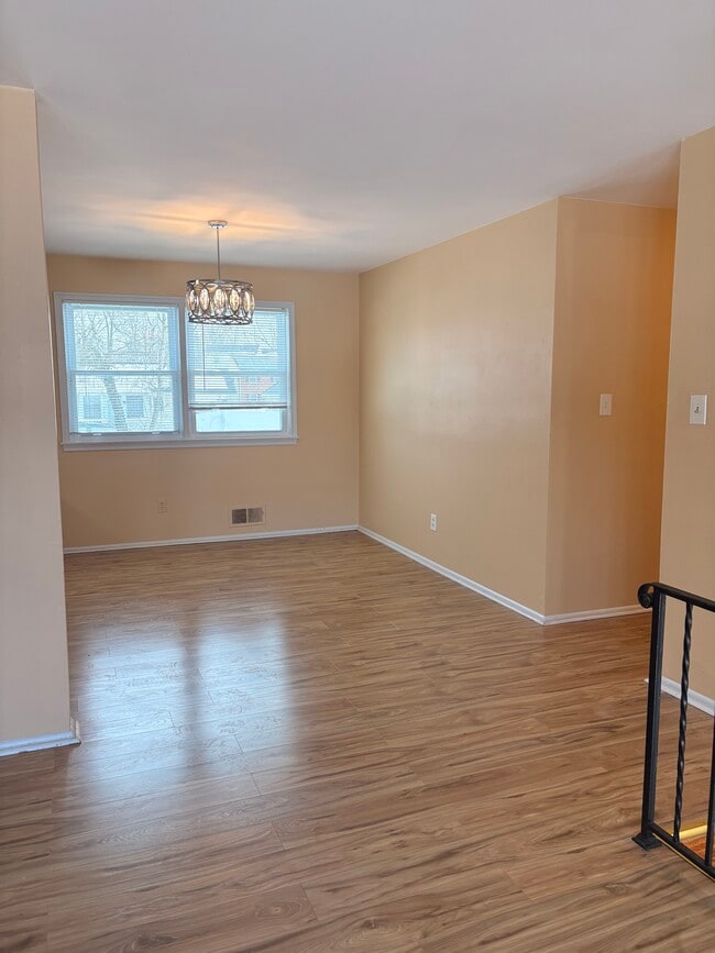 Foto del edificio - 910 Logwood Rd