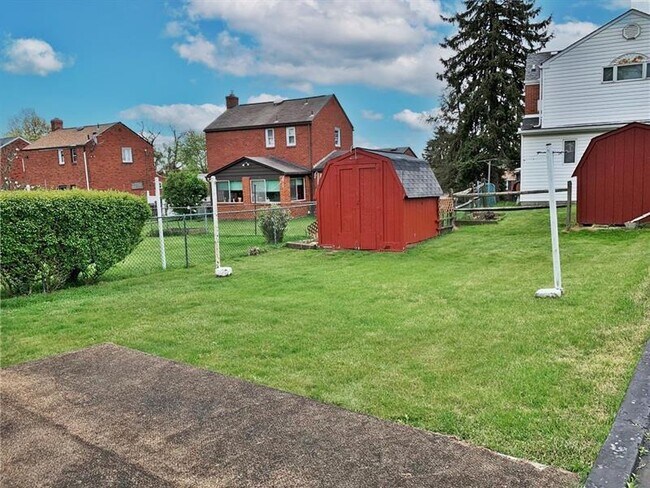 Building Photo - 1502 Milan Ave