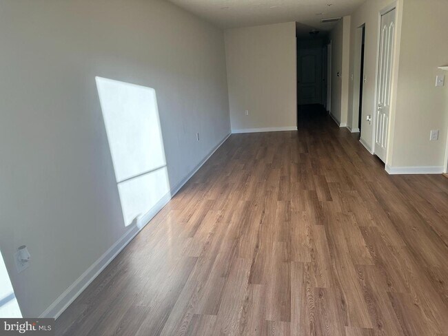 Foto del edificio - 11405 Deepwood Dr