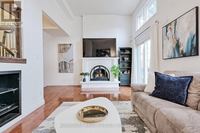 Photo du bâtiment - 1755-1755 Rathburn Rd E