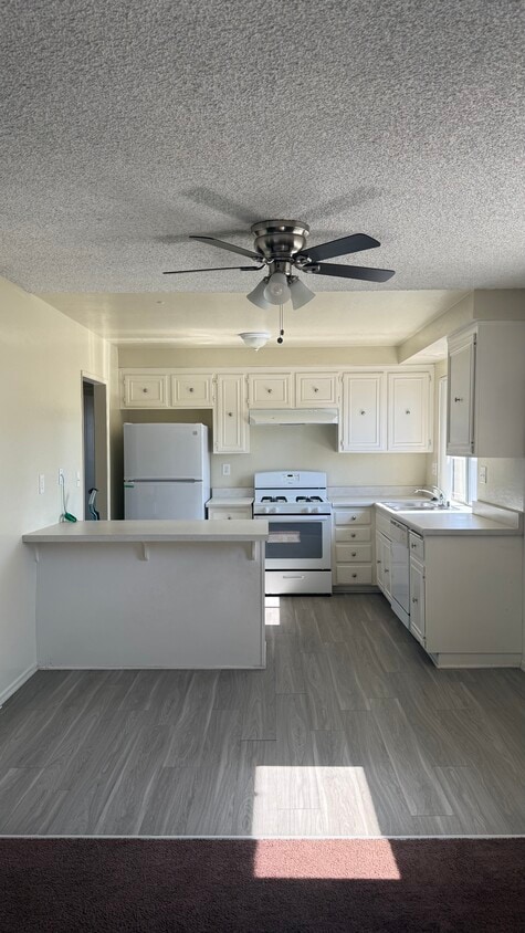 Foto principal - 2240 Franzen Ave