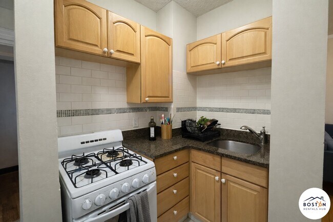 Foto del edificio - 165 Hemenway St