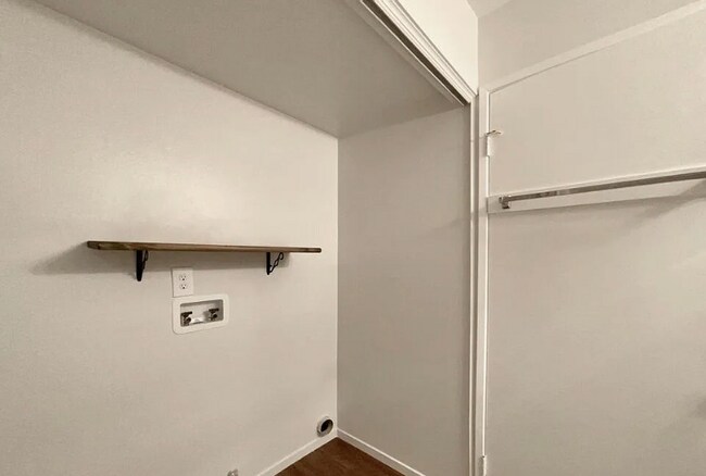 Foto del edificio - 1215 Sarabande Ln
