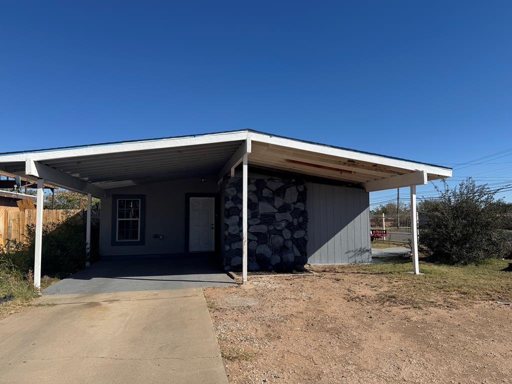 Primary Photo - 2700 Cumberland Rd