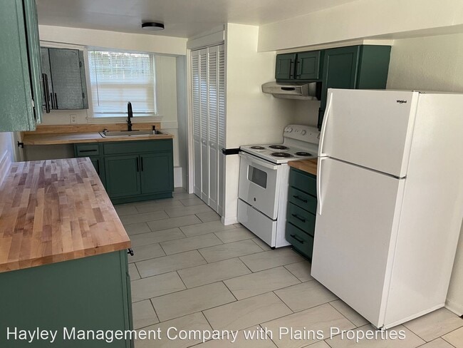 Building Photo - 2 br, 1 bath House - Torbert Blvd- 808 B