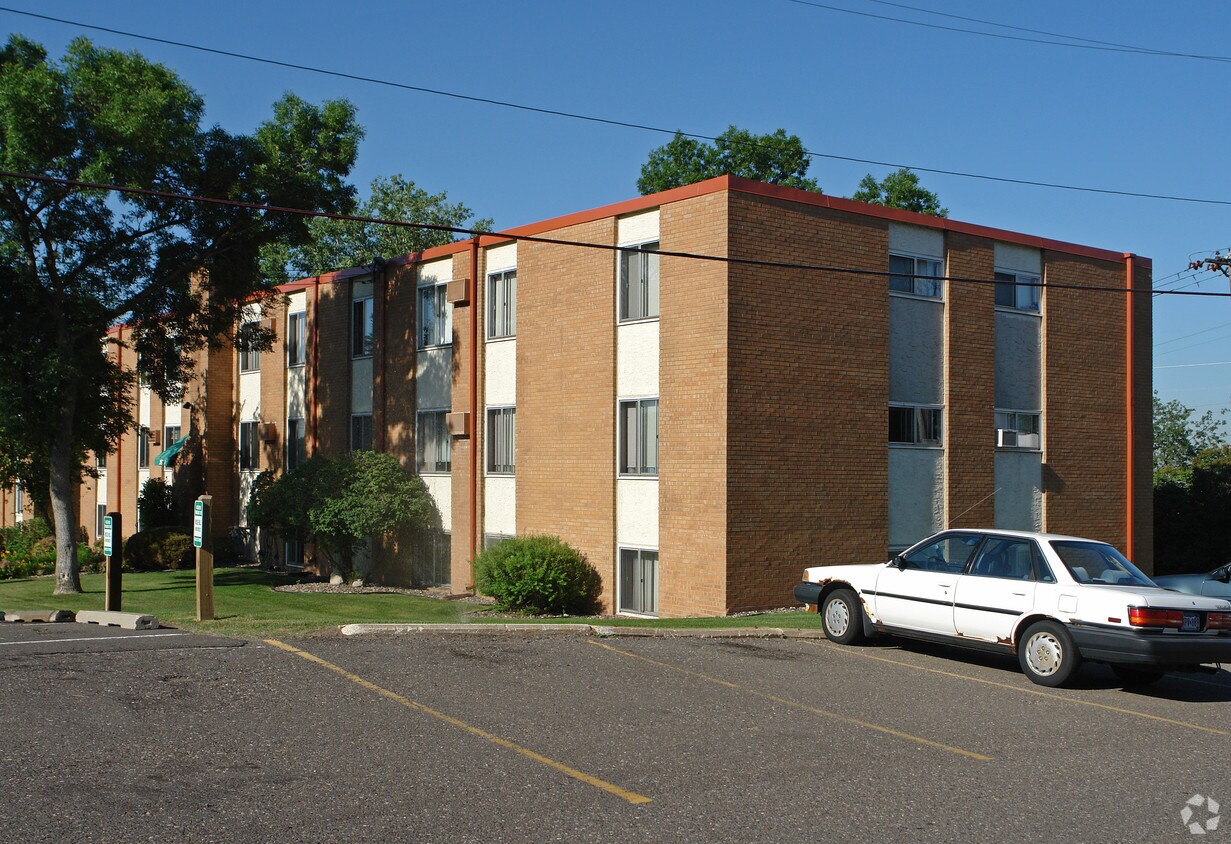 Building Photo - 1630 Eustis St