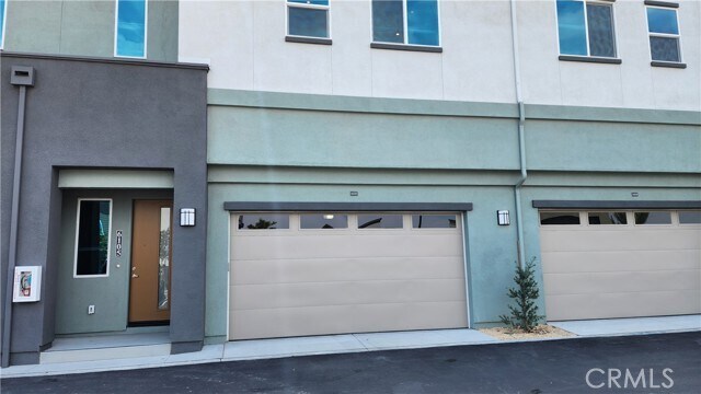 Building Photo - 16357 Main St