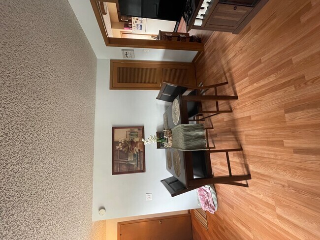 Foto del edificio - 2200 Oakton St