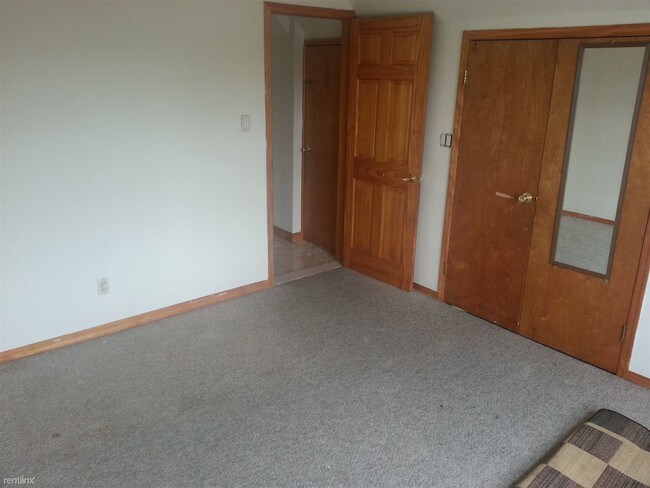 Foto del edificio - 107 Bay 32Nd St