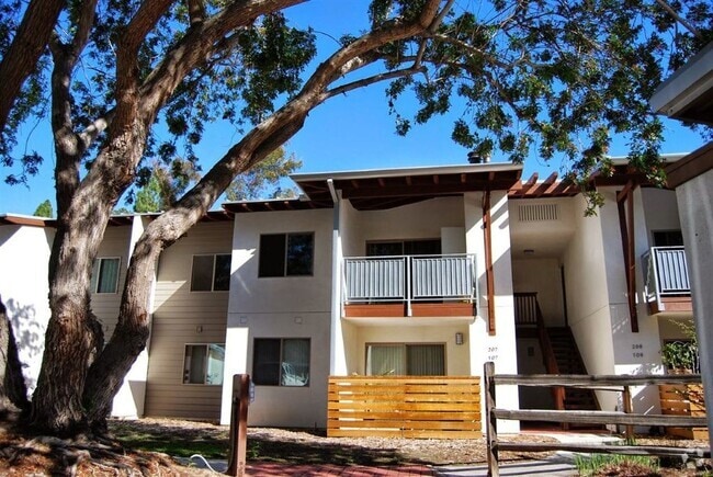 Building Photo - 1820 S El Camino Real