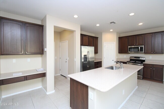 Building Photo - 2216 E Brigadier Dr