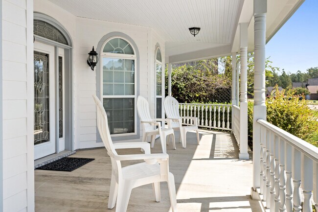 Foto del edificio - 100 Dillons Way