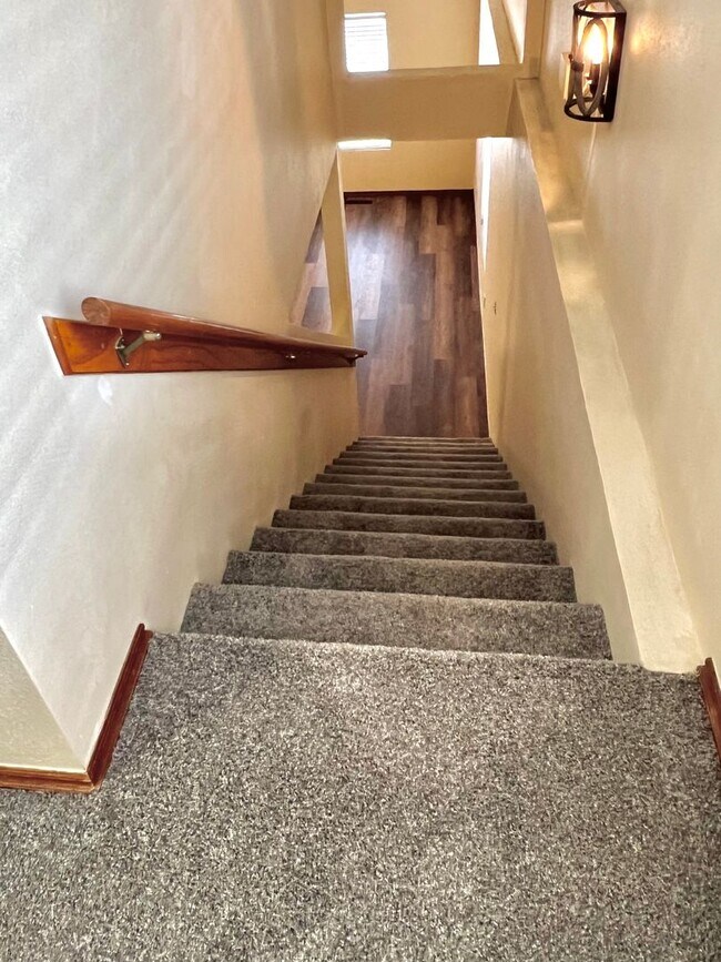 Foto del edificio - XL 2-bed 2-bath 1-car townhouse near OU
