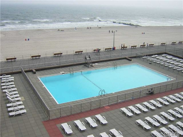 Foto del edificio - 522 Shore Rd