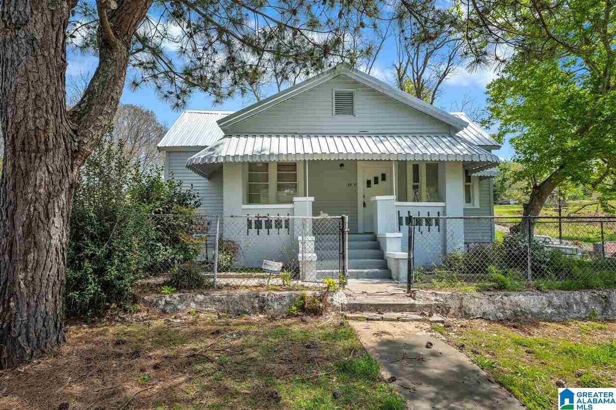 Primary Photo - 3309 Ave B