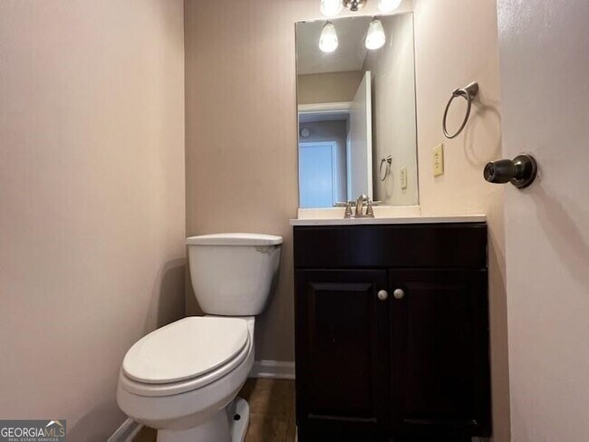 Building Photo - 136 Woodberry Ct