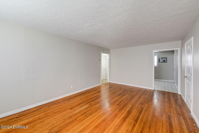 Building Photo - 2213 23rd Ave