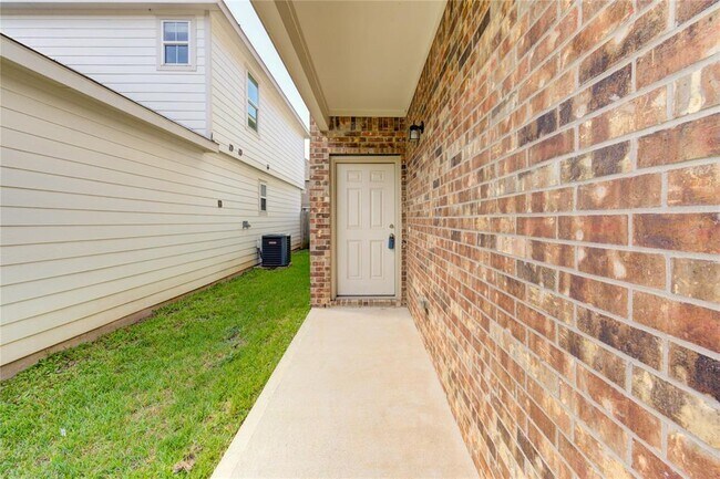 Foto del edificio - 24515 Lorenzo Glaze Trail