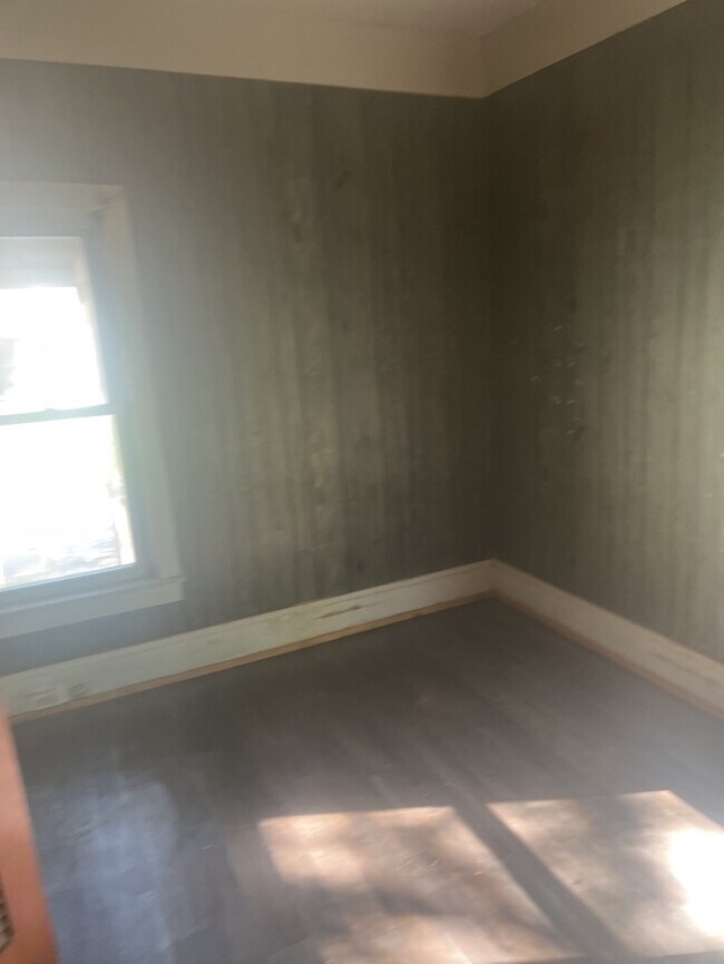 Building Photo - 2 Bedroom in Laurens