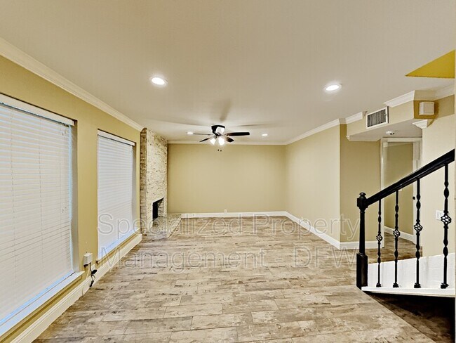 Building Photo - 12012 Leisure Dr