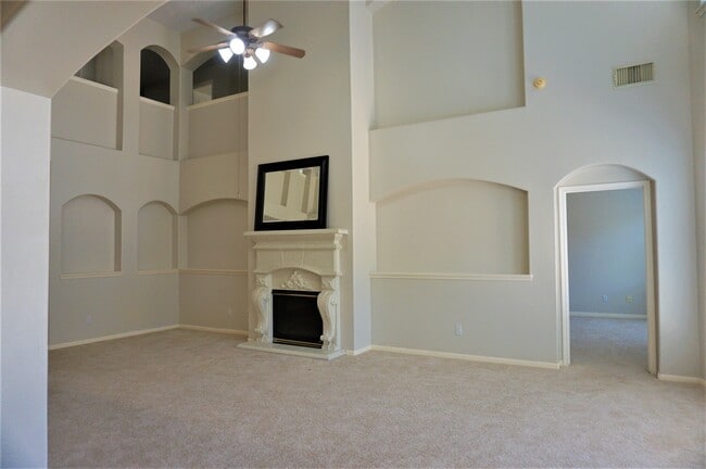 Foto del edificio - 8123 Buffalo Springs Ct