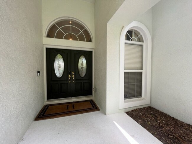 Foto del edificio - Golf Course  Fully furnished 4 bedroom 3 b...