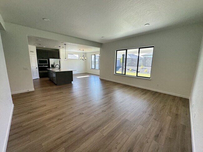 Foto del edificio - Brand New 3-Bed, 2-Bath Home for Lease – 1,877 sq ft in South Richland