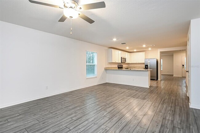 Foto del edificio - 2006 Maple Ln