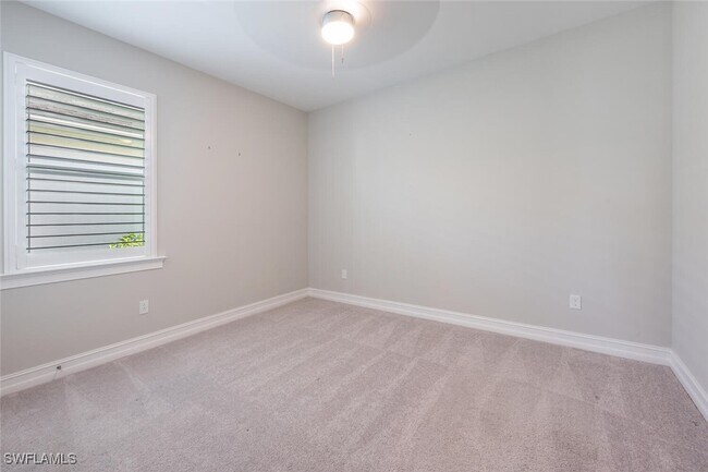 Foto del edificio - 388 Grace Bay Ln