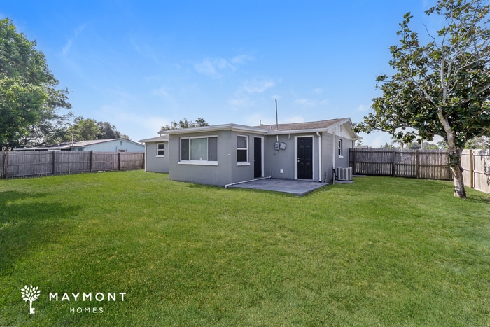 Building Photo - 4723 Aegean Ave