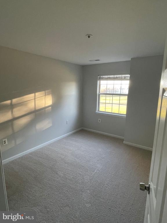 Foto principal - 8375 Montgomery Run Rd