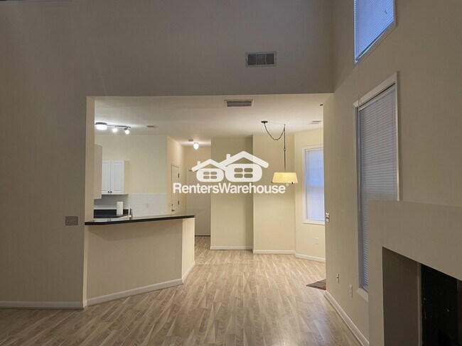 Foto del edificio - 11080 Kimball Crest Dr