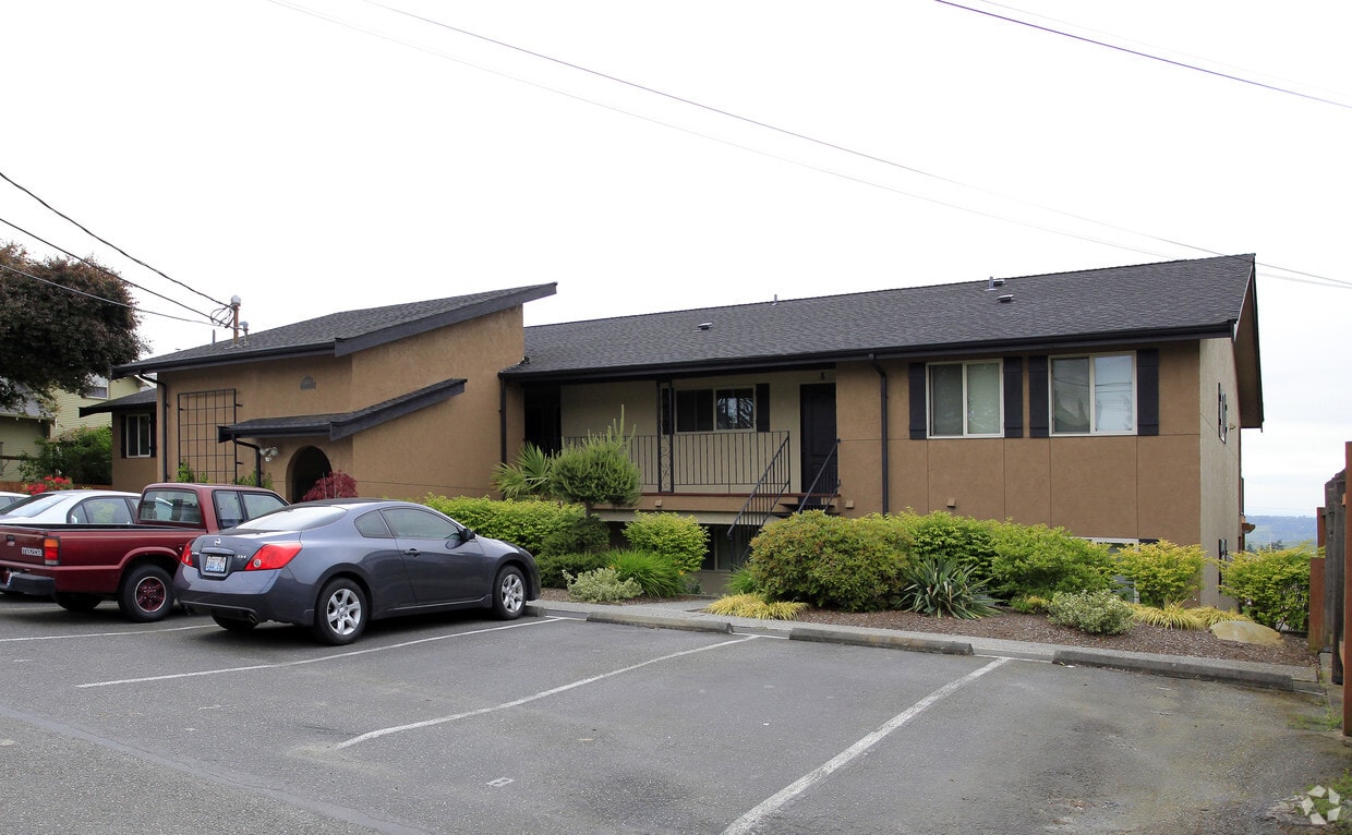 Building Photo - 3424 Lombard Ave