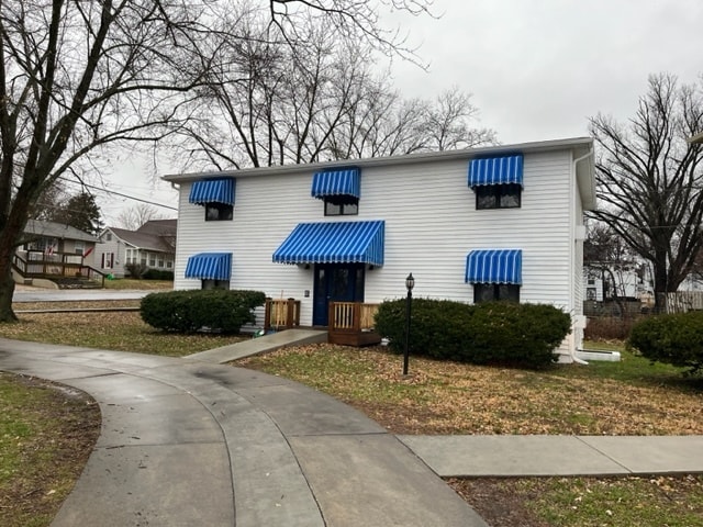 Building Photo - 402 W Jackson St