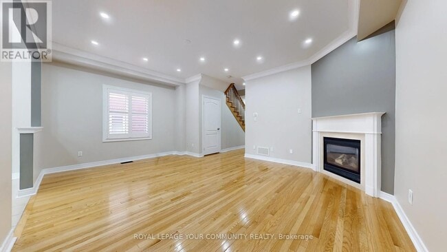 Building Photo - 92 Laval St