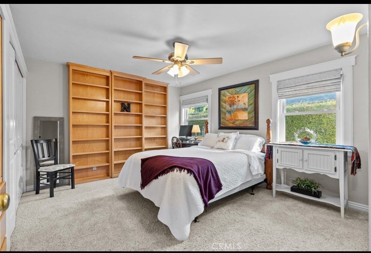 Primary Photo - 17183 Sunburst St