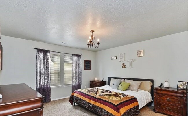 Building Photo - 12370 W Hollowtree Ct