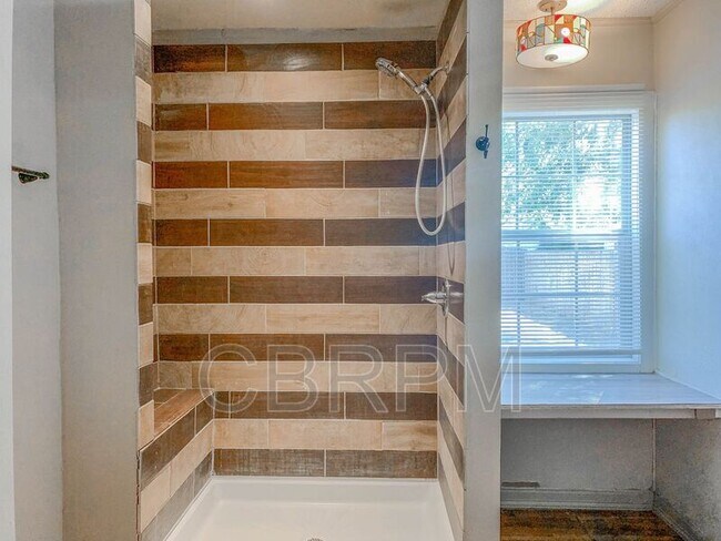 Foto del edificio - 2511 23rd St