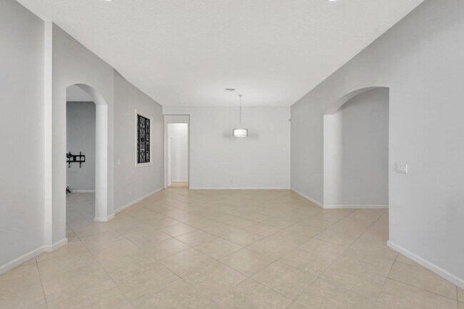 Building Photo - 154 NW Swann Mill Cir
