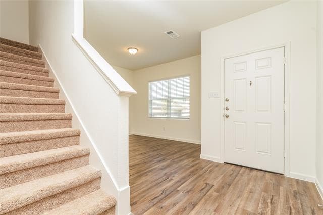 Building Photo - 453 Canoe Way