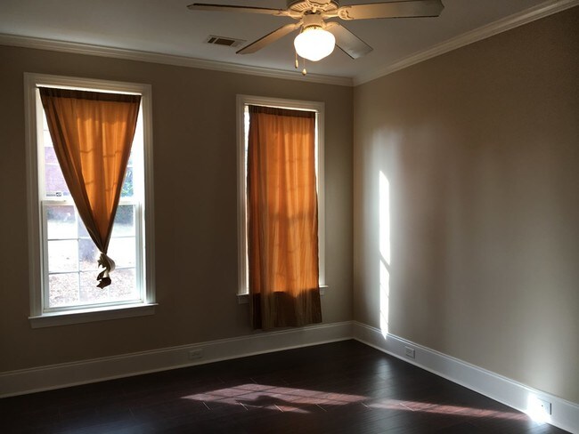 Building Photo - 332 Saddlebrook Trail