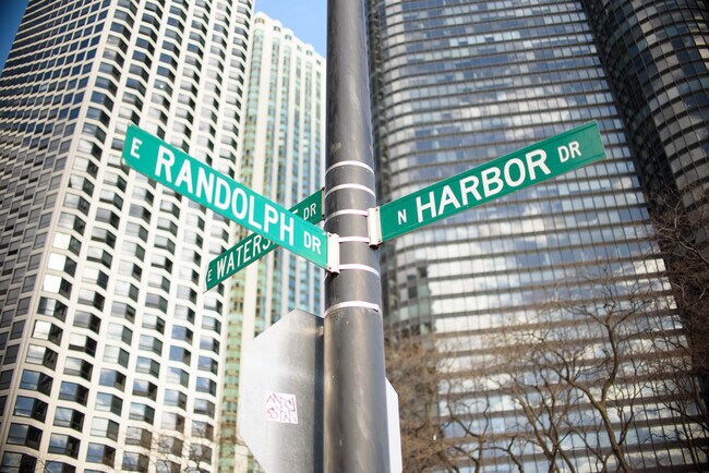 Foto del edificio - 400 E Randolph St