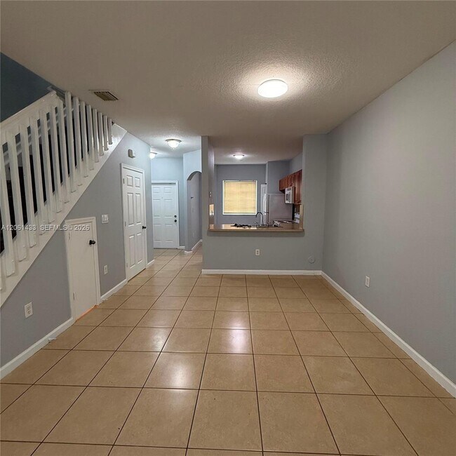 Foto del edificio - 8811 S Isles Cir