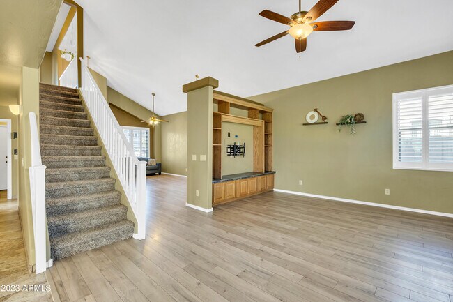 Building Photo - 22348 E Via Del Rancho Rd