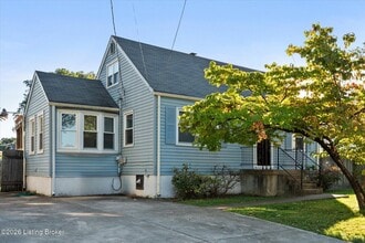 Building Photo - 2603 Parklawn Dr