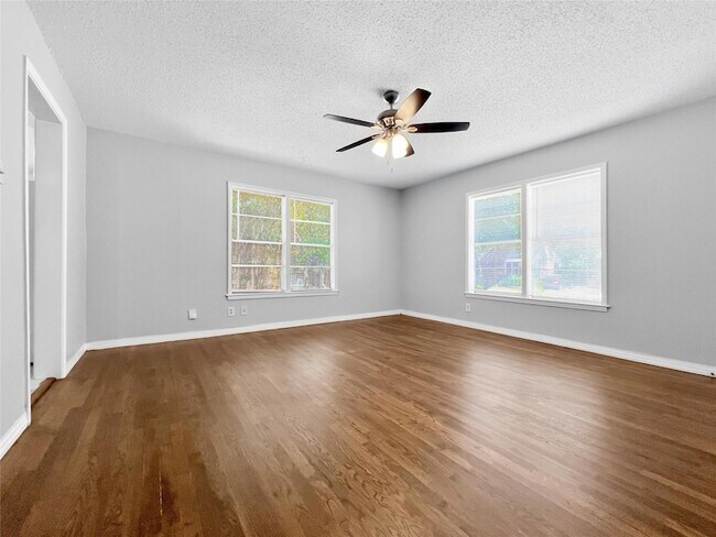 Foto del edificio - 5400 Harmon Ave