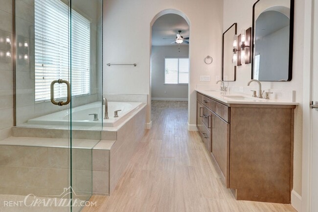 Foto del edificio - 7174 W Ashcroft Ave