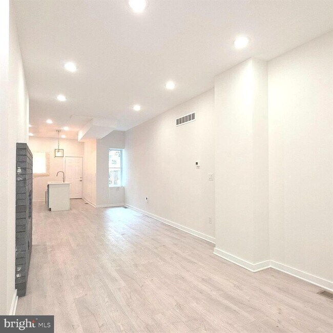 Photo - 3226 Page St (Philadelphia, PA) Townhome