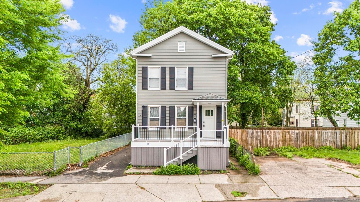 Primary Photo - 20 Waverly St